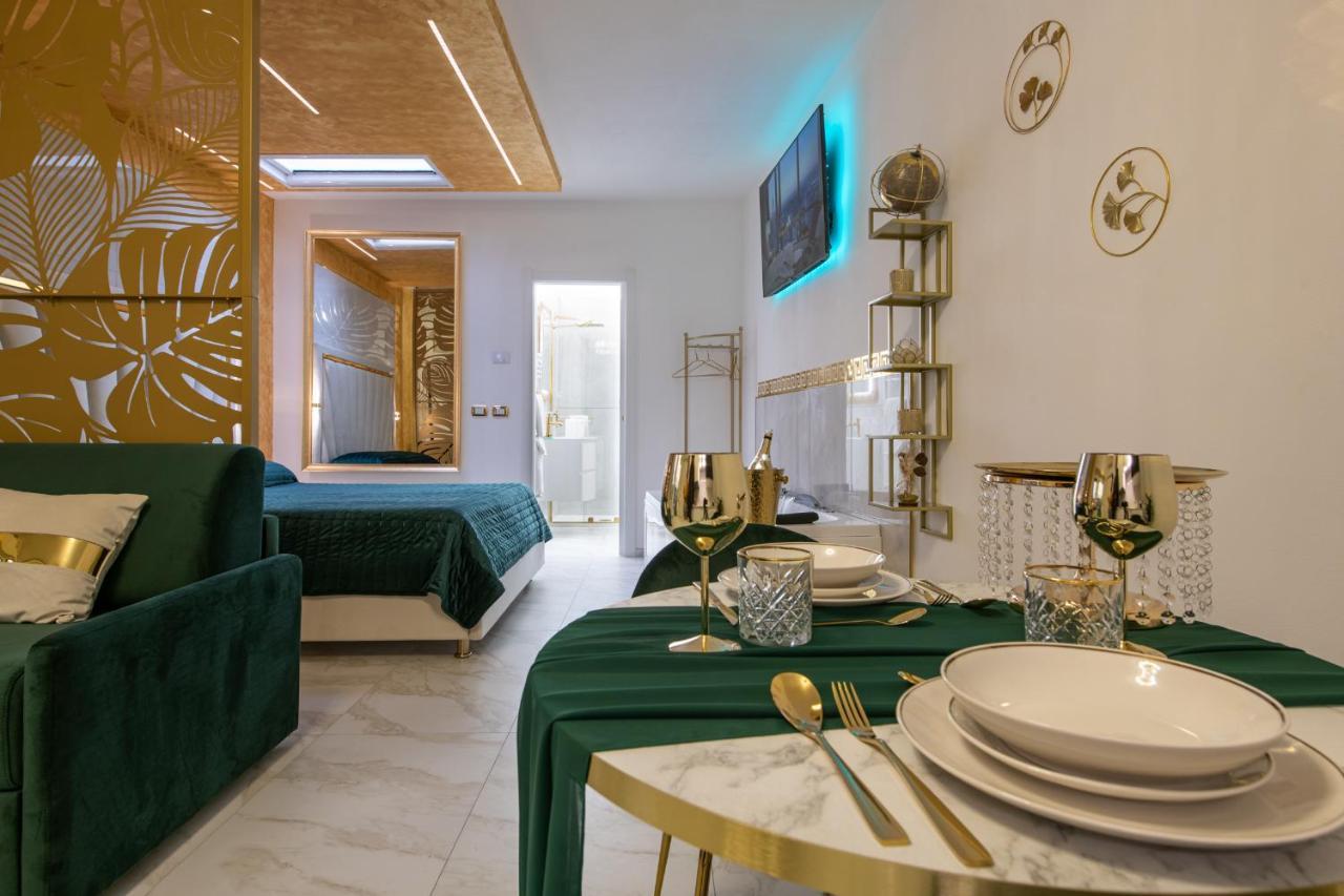 Fashion Apartment Gold Bologna With Jacuzzi & Car Garage Экстерьер фото
