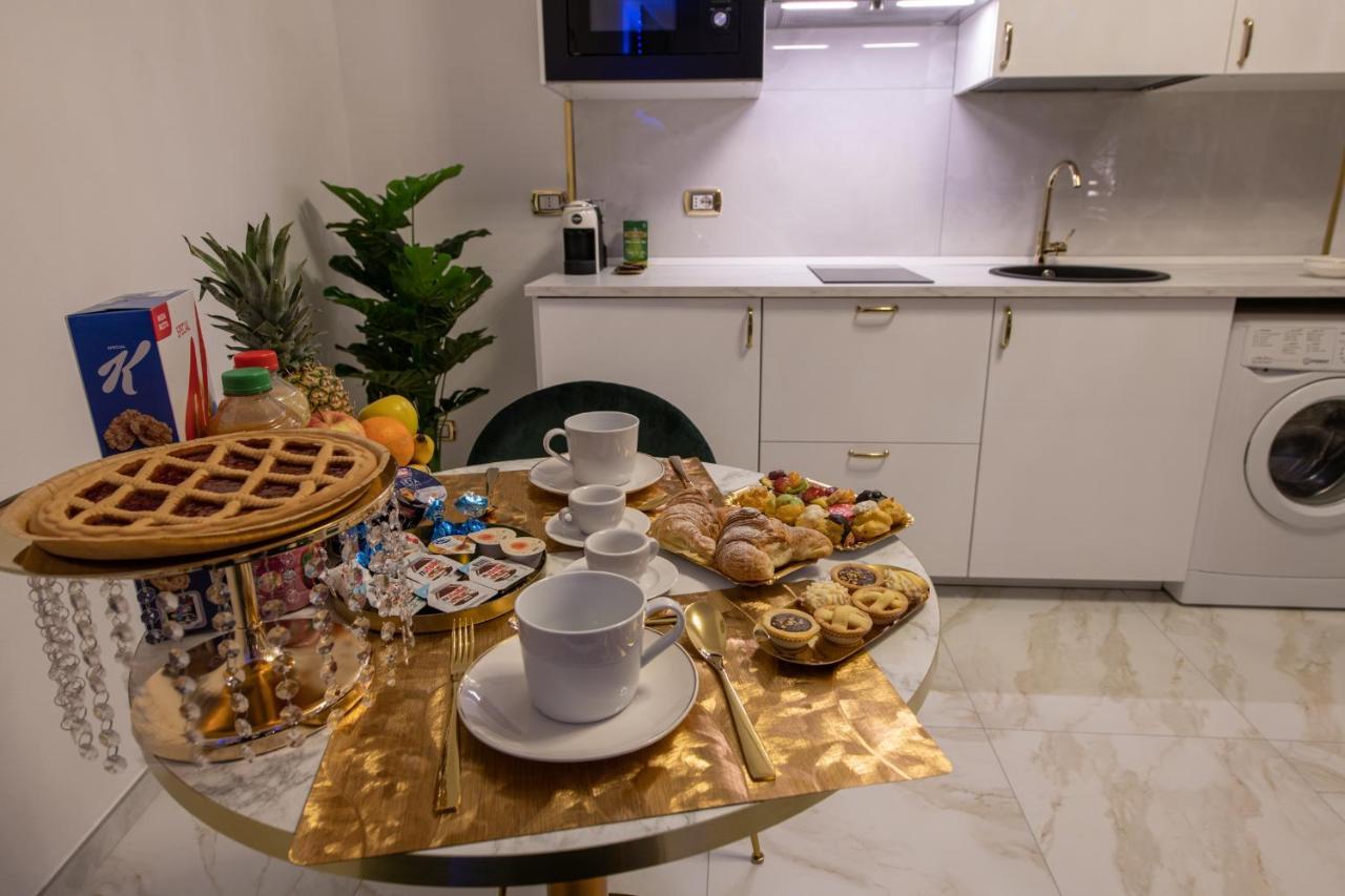 Fashion Apartment Gold Bologna With Jacuzzi & Car Garage Экстерьер фото