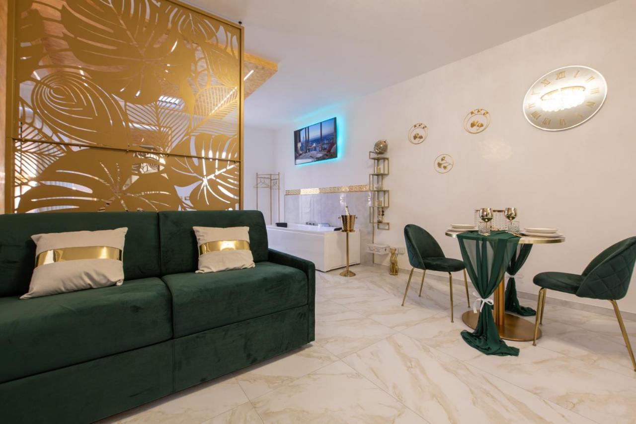 Fashion Apartment Gold Bologna With Jacuzzi & Car Garage Экстерьер фото