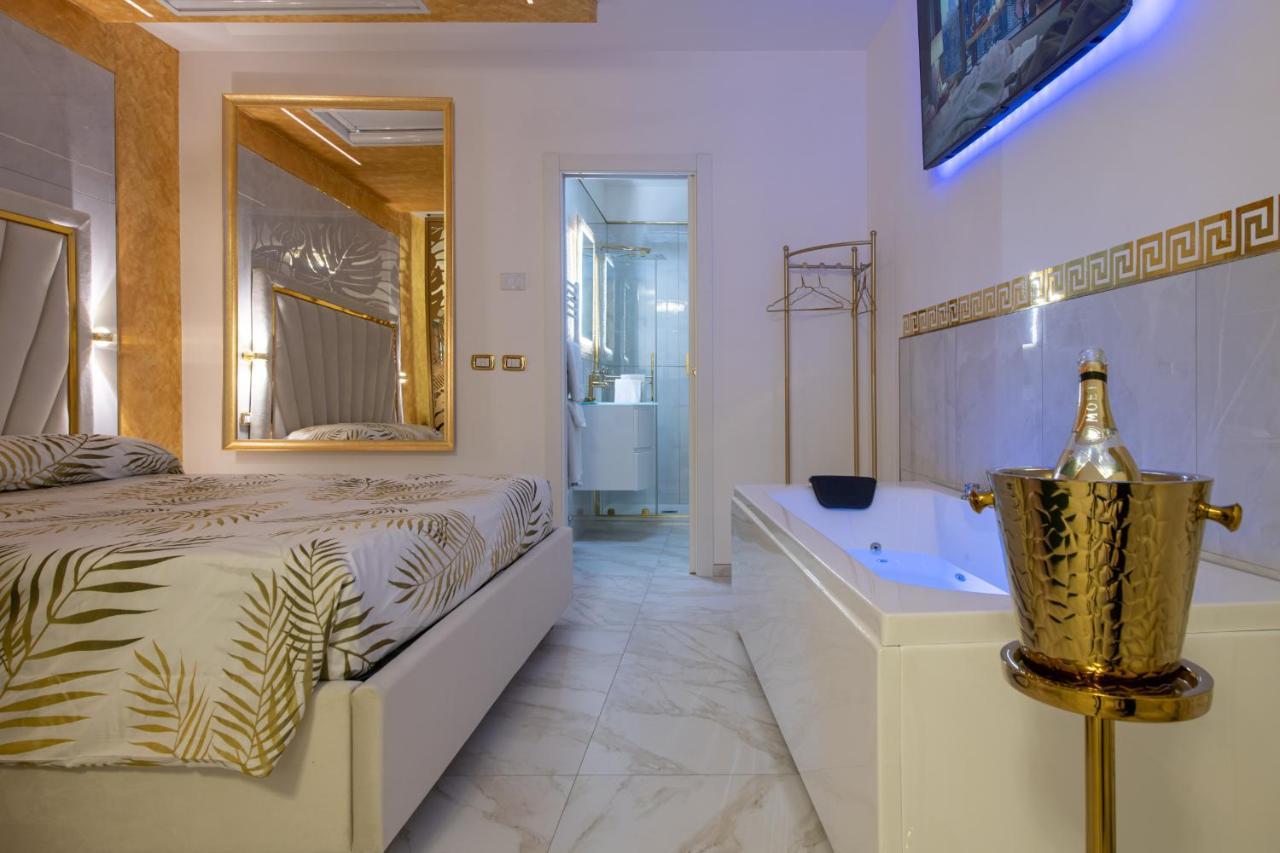 Fashion Apartment Gold Bologna With Jacuzzi & Car Garage Экстерьер фото