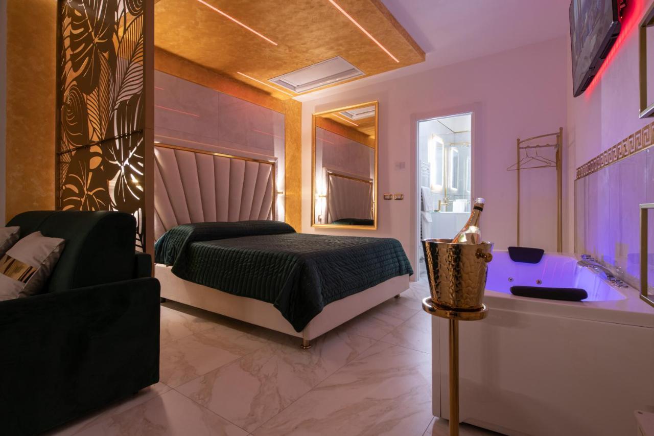 Fashion Apartment Gold Bologna With Jacuzzi & Car Garage Экстерьер фото